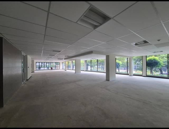 2,245M² OFFICE TO LET IN PARKTOWN